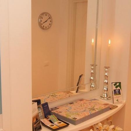 Le Suites Del Vaticano Rome Exterior photo